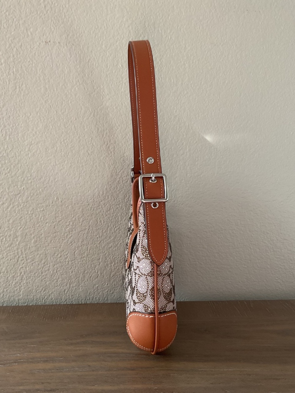 Coach Crystal Signature Jacquard Hamptons Hobo - Picture 5 of 16